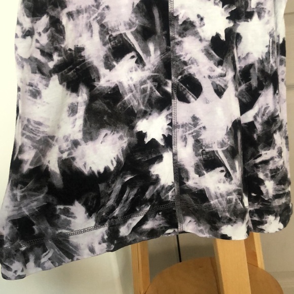 Simply Vera Wang Tank Top - Picture 9 of 11